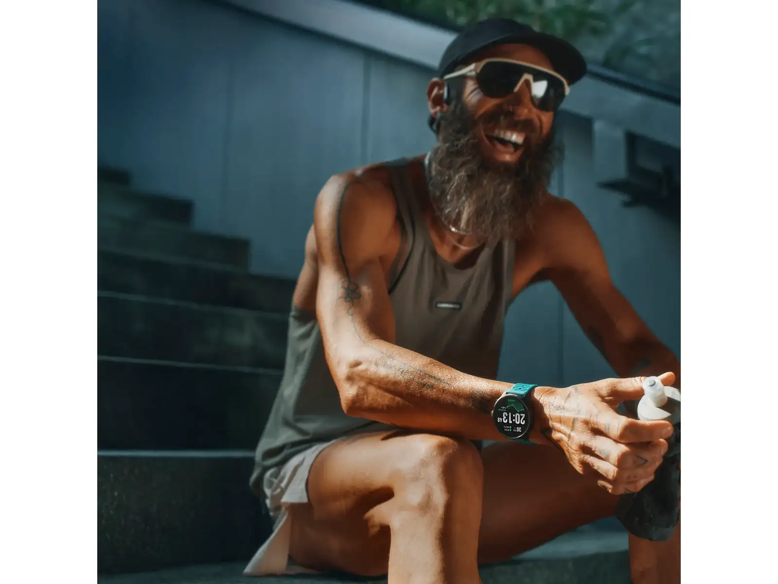 Suunto Race 2 Smartwatch Korallenorange