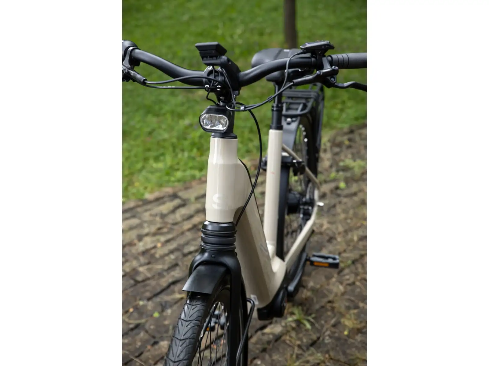 Superior eWAY 6.45 City E-Bike Gloss Dust
