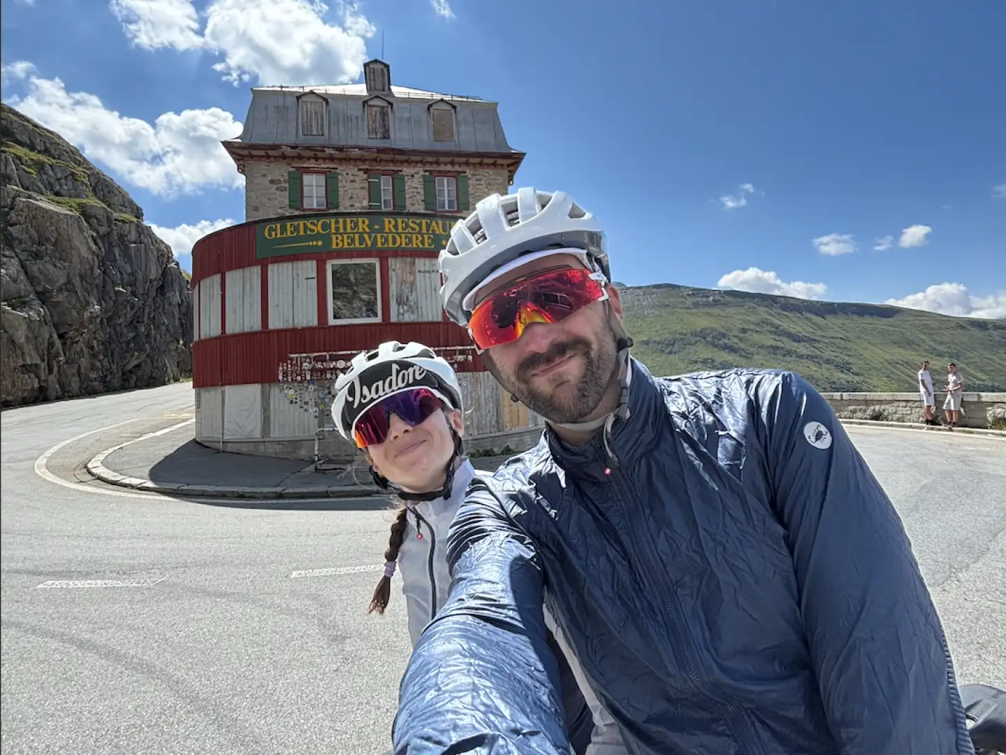 Schweiz auf den Straßen: 4 Tage zwischen den Alpen