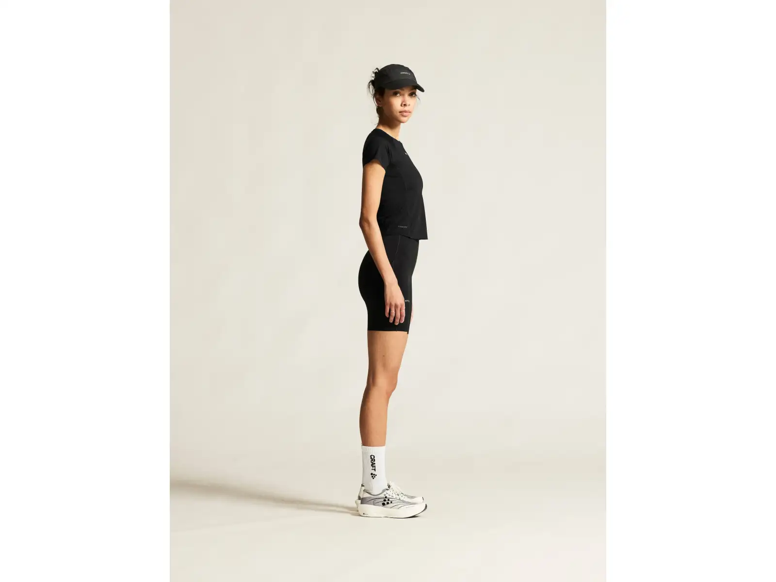 Craft Hypervent Cropped Damen T-Shirt schwarz