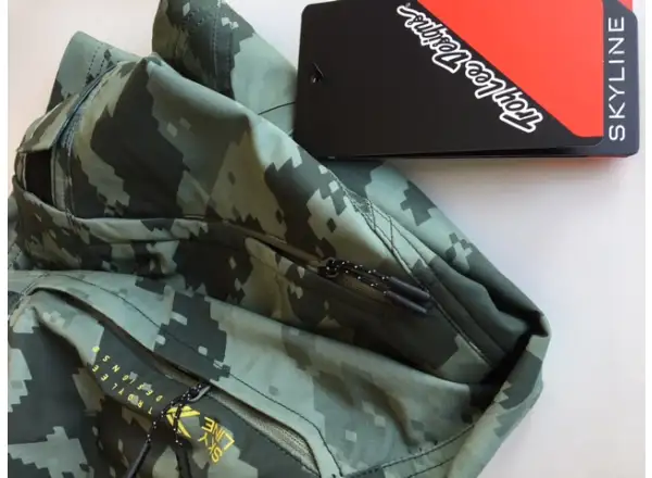 Troy Lee Designs Skyline Shell Herren-Shorts Digi Camo Spruce