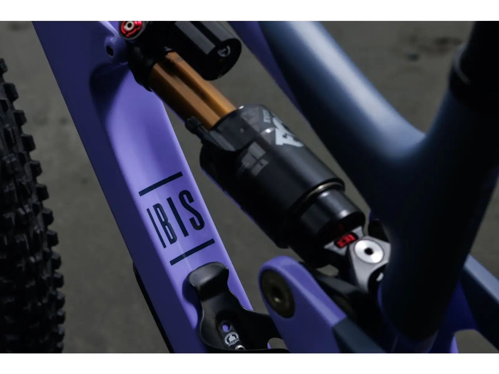 Ibis HD6 XT Mountainbike Lavendel.