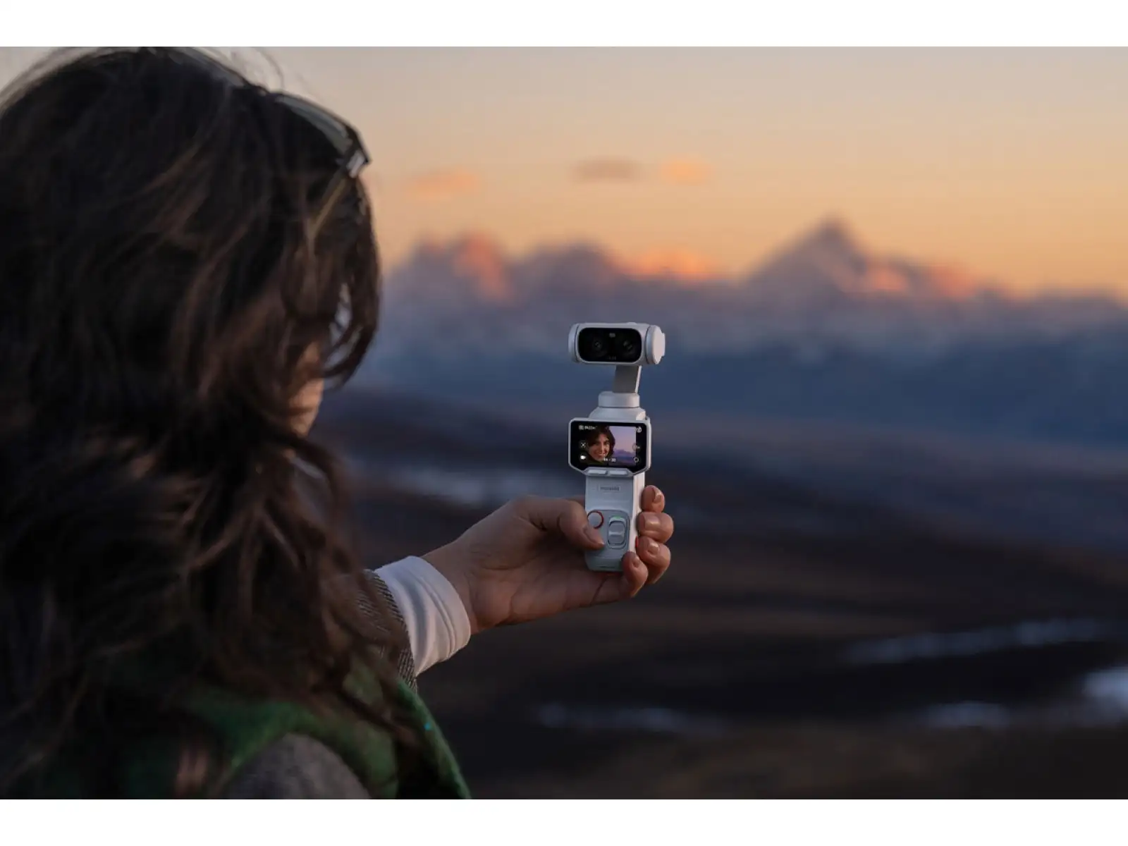 Insta360 Luna Ultra Kamera Creator Bundle Cosmic White