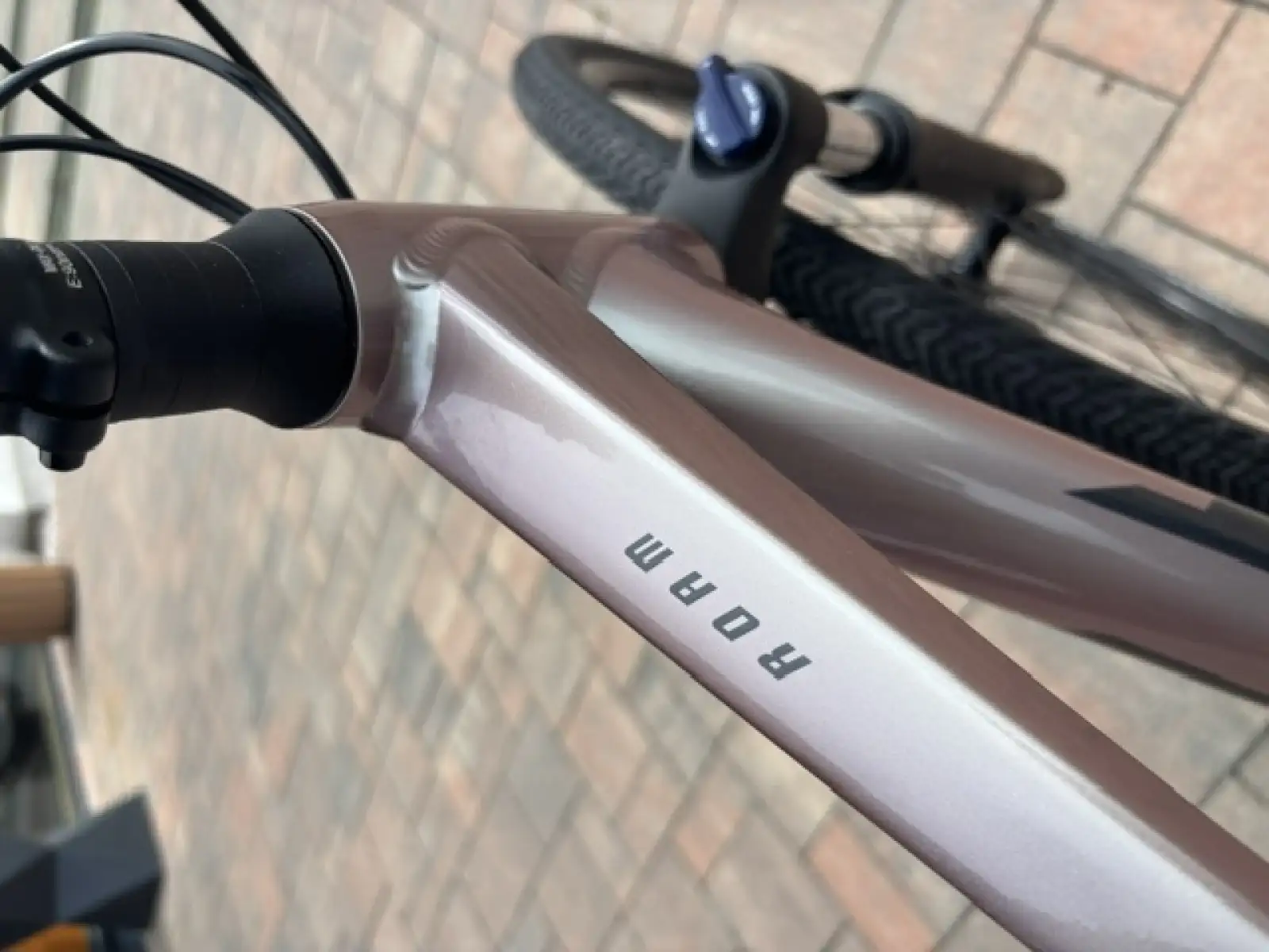 Giant Roam 3 Trekkingrad Shell White MUSTER