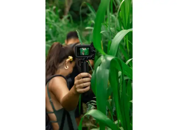 GoPro HERO12 Black Creator Edition Action-Kamera + Thermobecher.