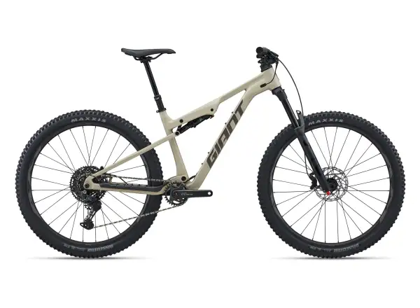 Giant Stance 2026 vollgefedertes Fahrrad Almond