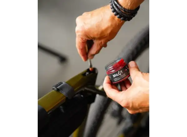 milKit Carbon Paste Paste 50 ml