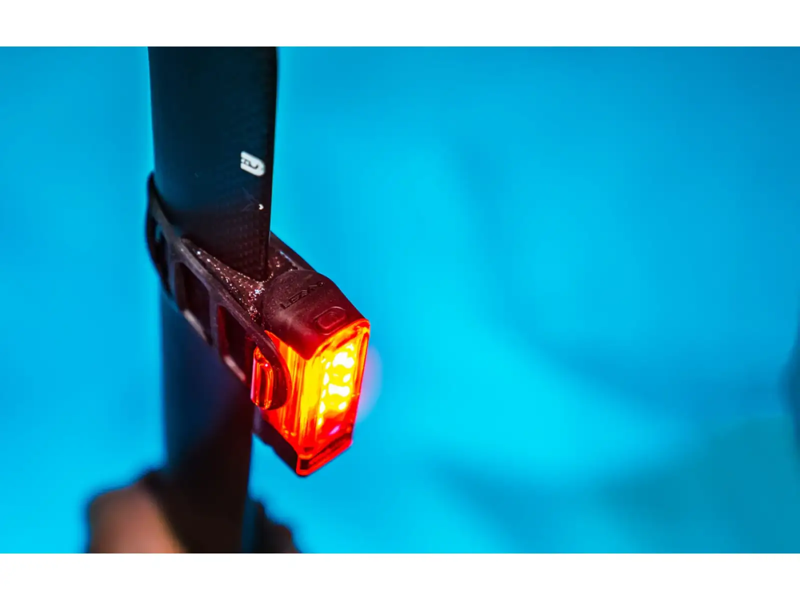 Lezyne Aeropost 3D Strip Adapter für Aero-Sattelstützen Schwarz