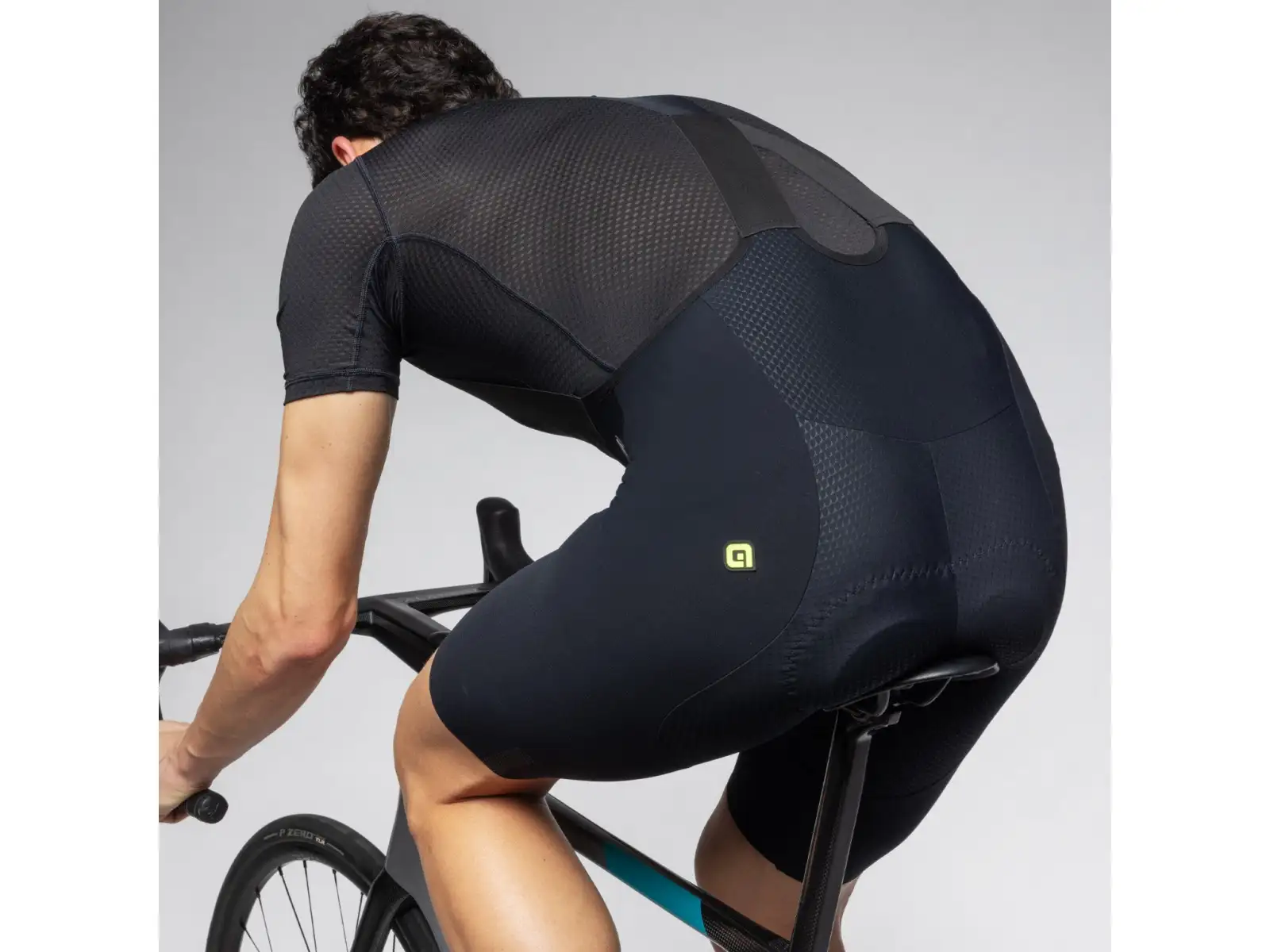 Alé Voltage Herren Radhose mit Polster und Trägern blau