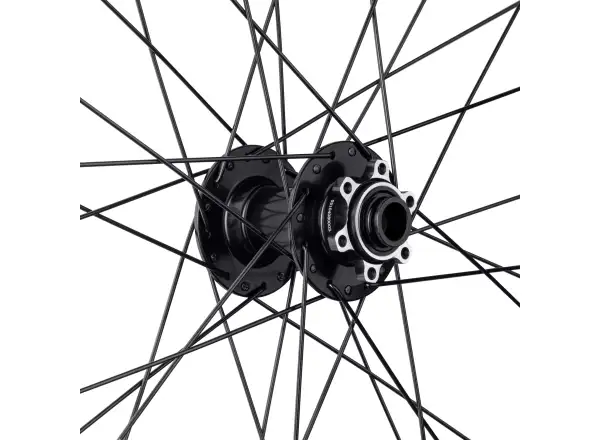 Force XC Disc 622x19 Vorderrad eingespeicht mit Force F804505 Nabe, 32 Löcher.