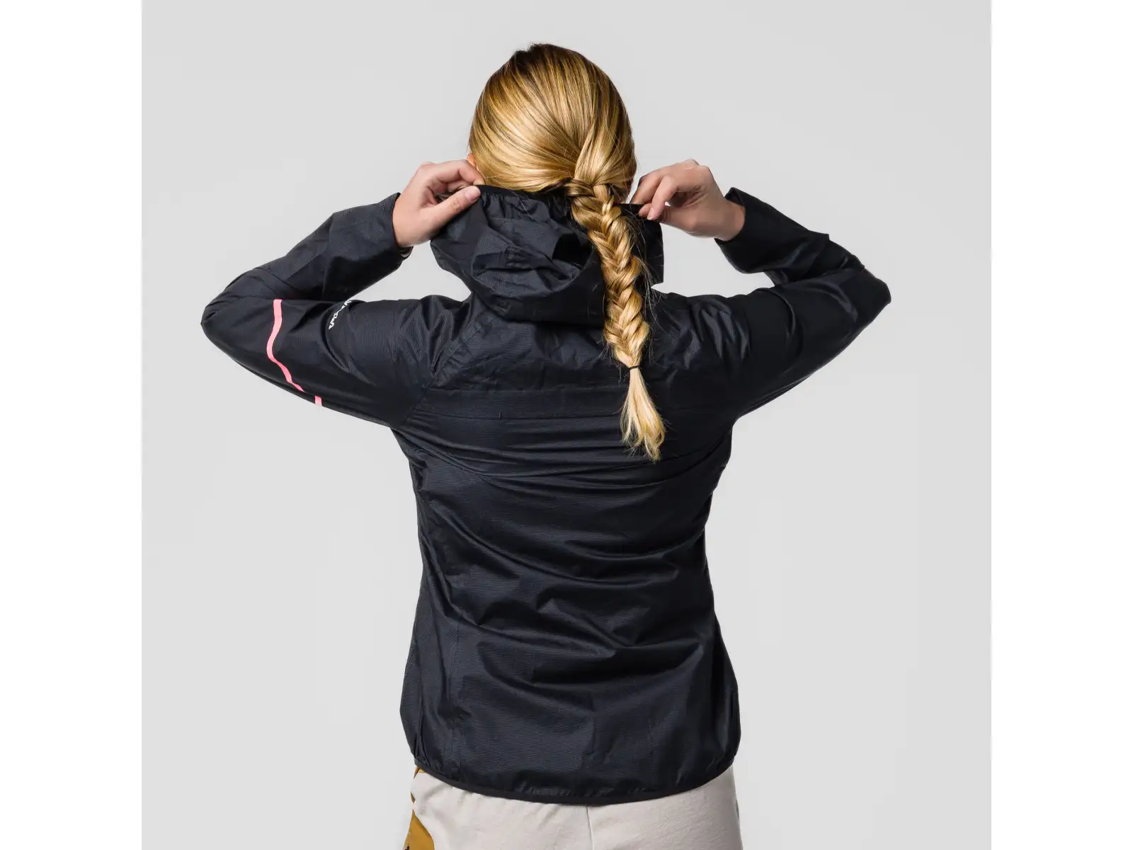 Salewa Vento PTX 2.5 L Damenjacke Black Out