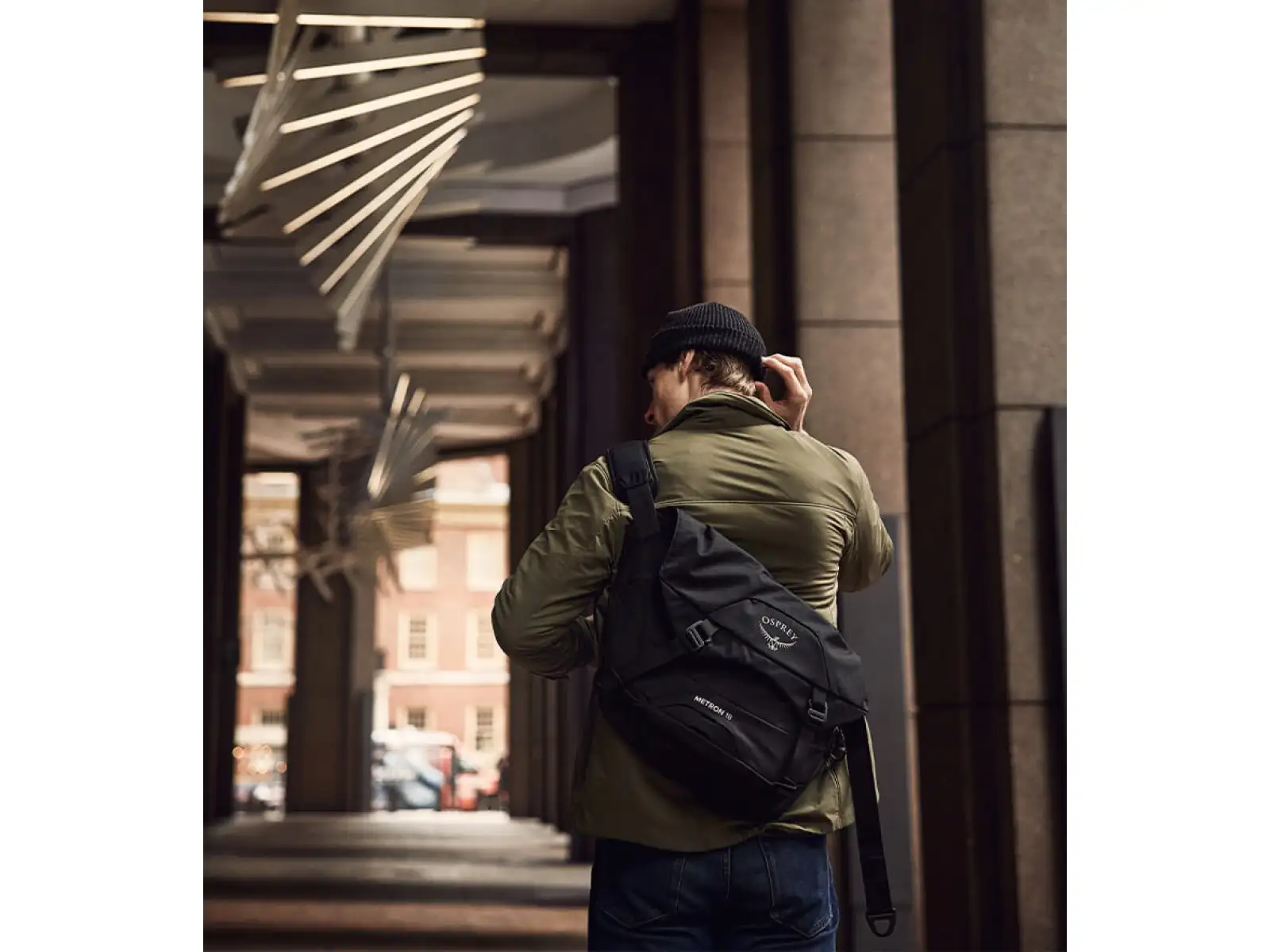 Osprey Metron 18 l Umhängetasche Schwarz