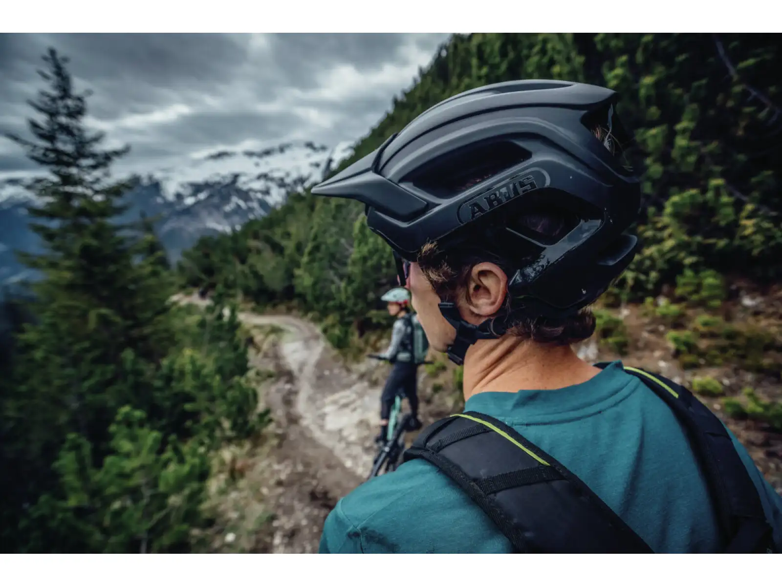 Abus Cliffhanger MTB-Helm Dunkelblau