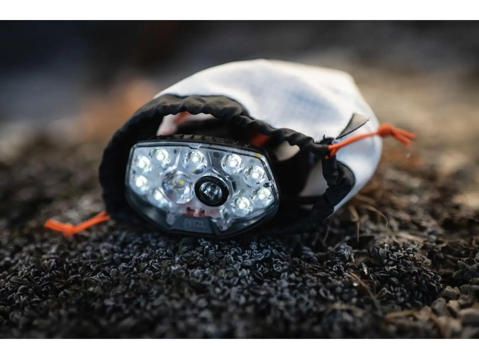 Petzl Nao RL wiederaufladbare Stirnlampe Black