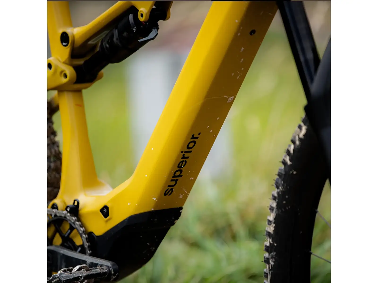 Superior iXF 9.2 vollgefedertes E-Bike Matte Mustard