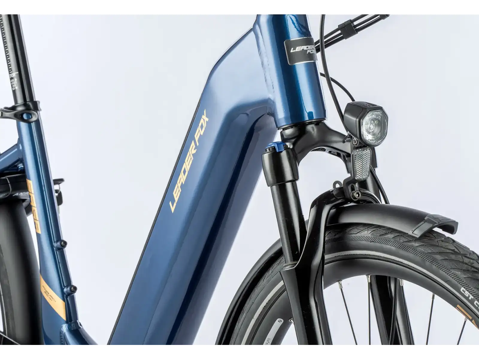 Leader Fox Saga 28 E-Citybike mit tiefem Einstieg Blau
