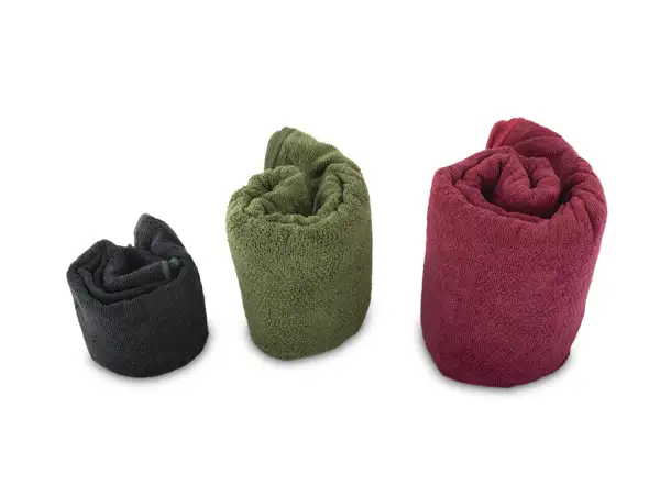 Pinguin Terry Towel Handtuch L rot (120x60 cm)