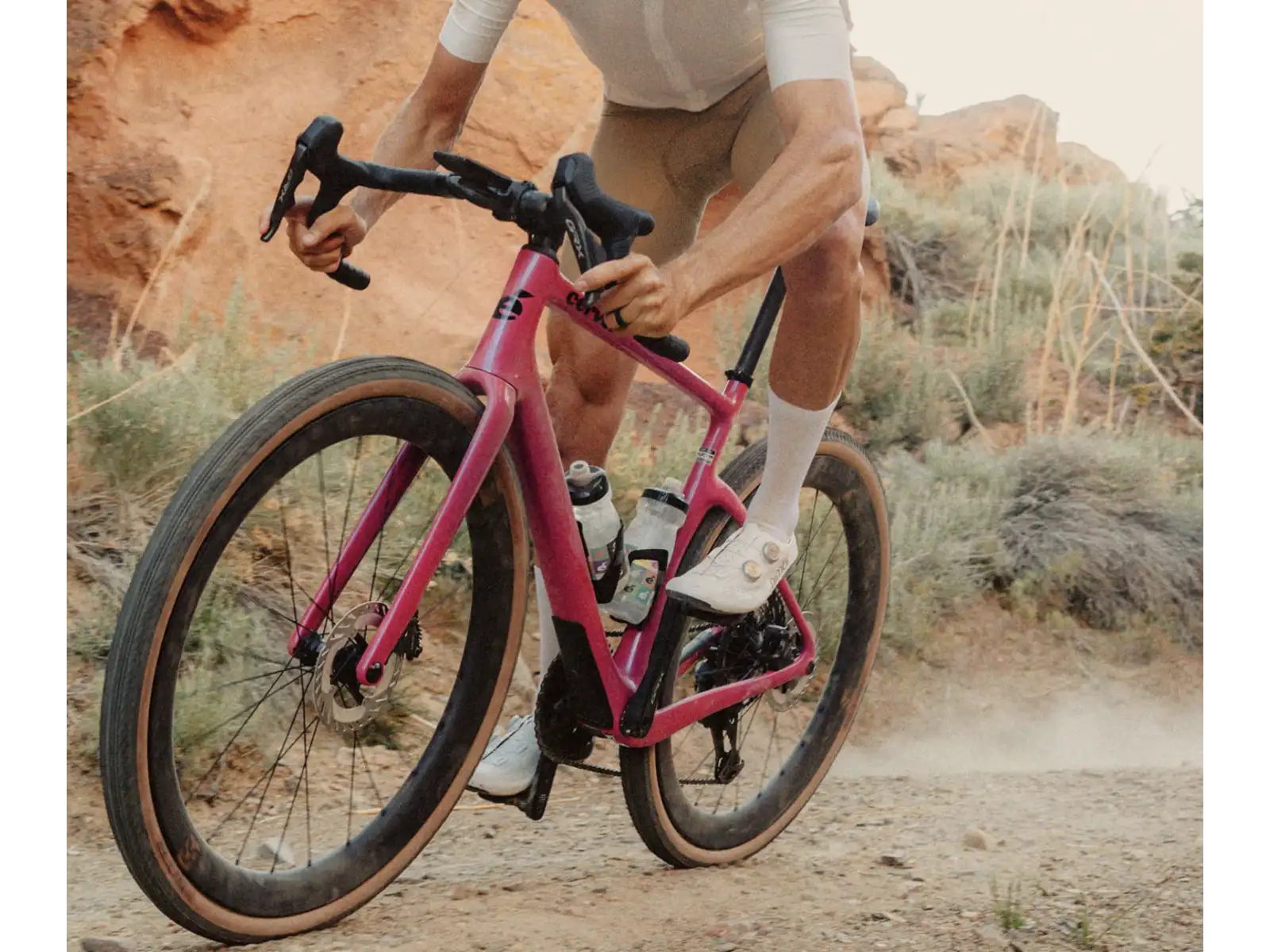 Cervélo Aspero SRAM Apex 1 Gravelbike Dusty Unicorn