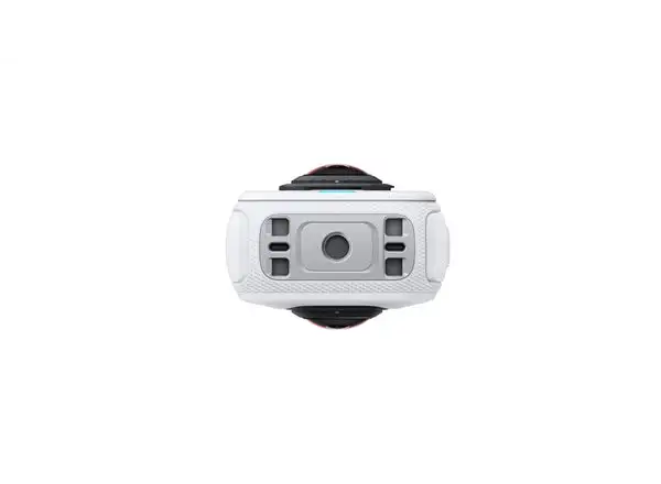 Insta360 X4 Air Kamera Starter Bundle weiß