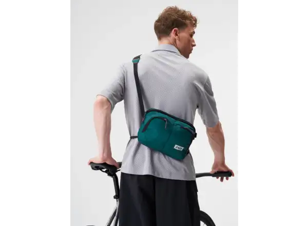 Aevor Sacoche Bag Umhängetasche 4 l Evergreen