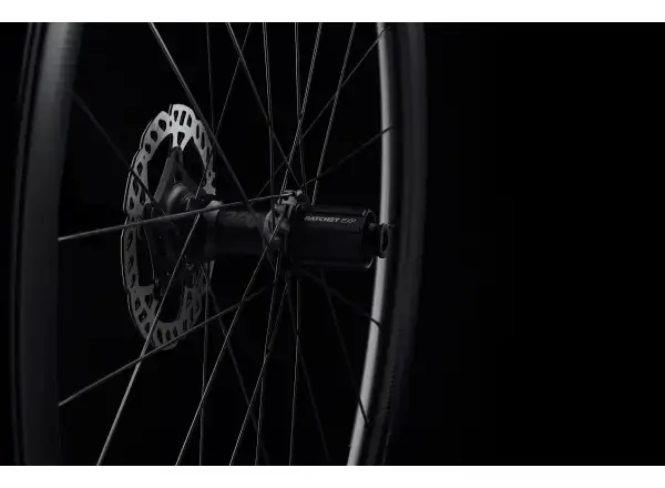FFWD RYOT44 DT240 2:1 EXP Straßenrad Laufräder Mantel MattBlack Nuss Shimano HG11