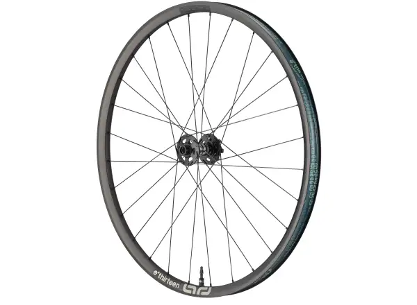 E-13 Sylvan Race Carbon E-Spec Boost 29" Vorderrad in Schwarz.