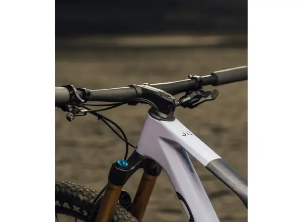 Orbea OIZ M-TEAM AXS Mountainbike Digital Lavender/Carbon Raw