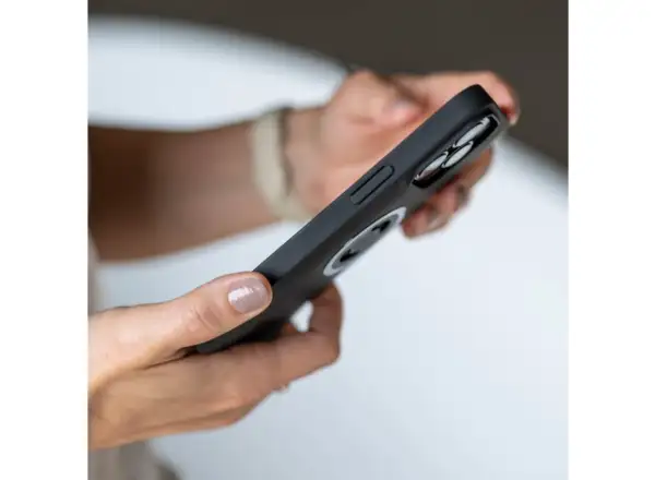 SP Connect Handyhülle SPC+ für iPhone 15 Schwarz