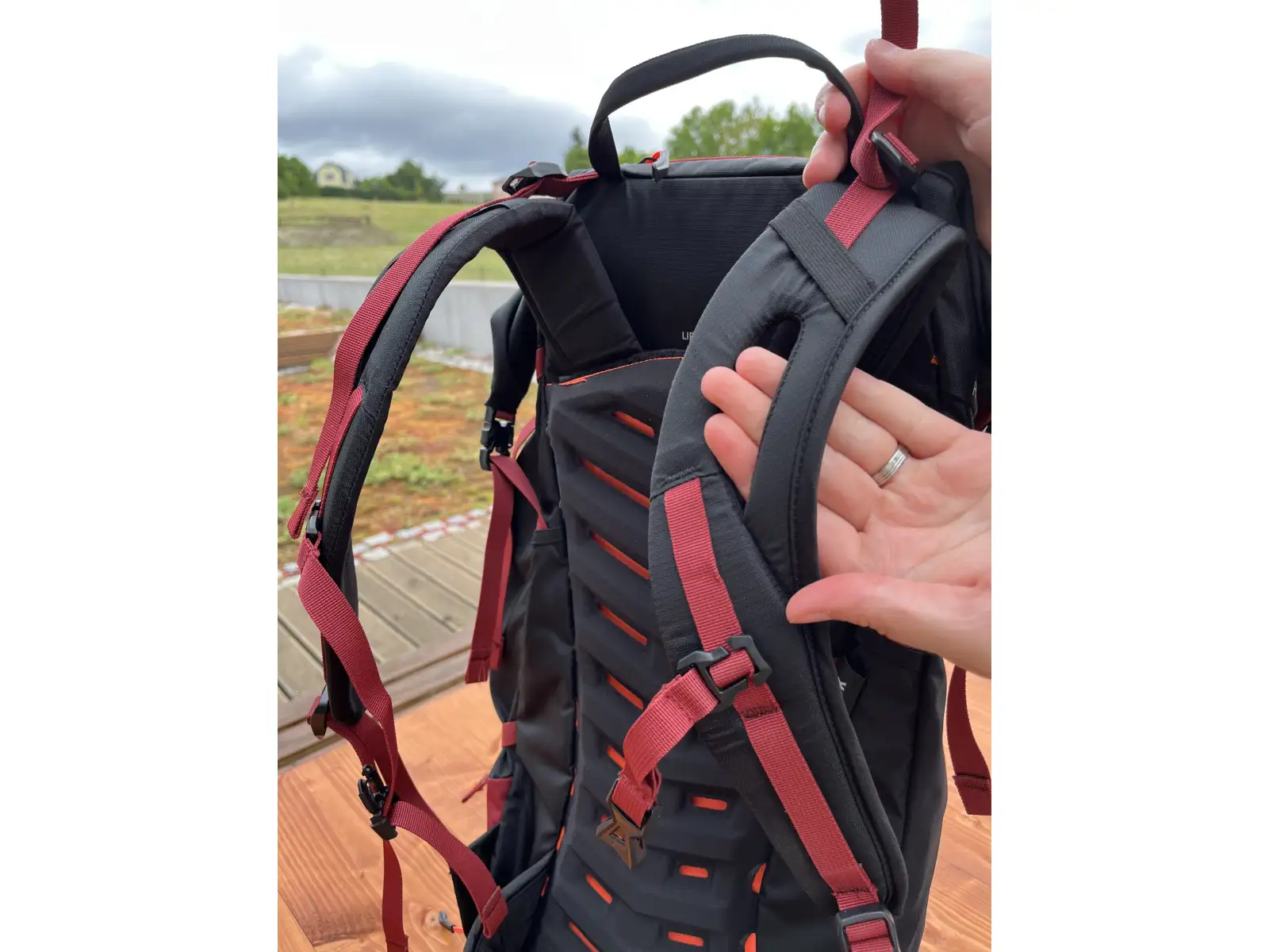 Salewa Puez Damen Rucksack 32 l + 5 l – Syrah/Black Out