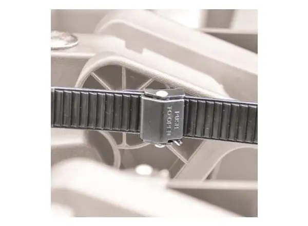 Peruzzo Pure Instinct Träger für die Anhängerkupplung für 4 Fahrräder
