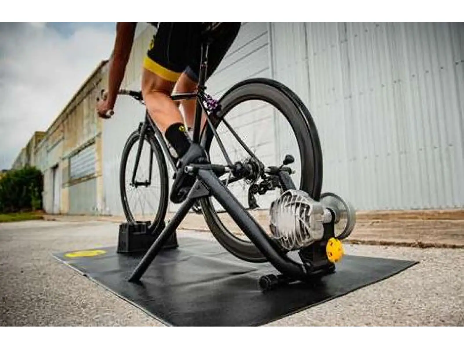 Saris Fluid2 Smart Kit Heimtrainer
