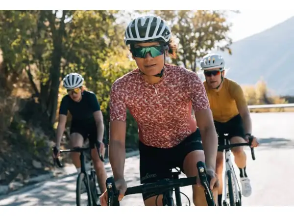 Isadore Alternative Damen Kurzarmtrikot mineral red