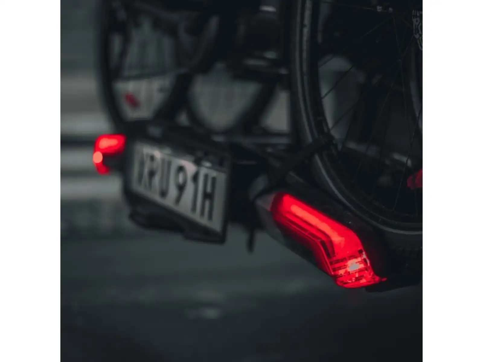 Thule Epos Fahrradträger für Anhängerkupplung für 3 Räder