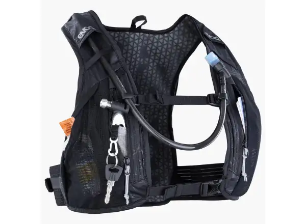 Evoc Hydro Pro 6 Rucksack + 1,5 l Reservoir Schwarz