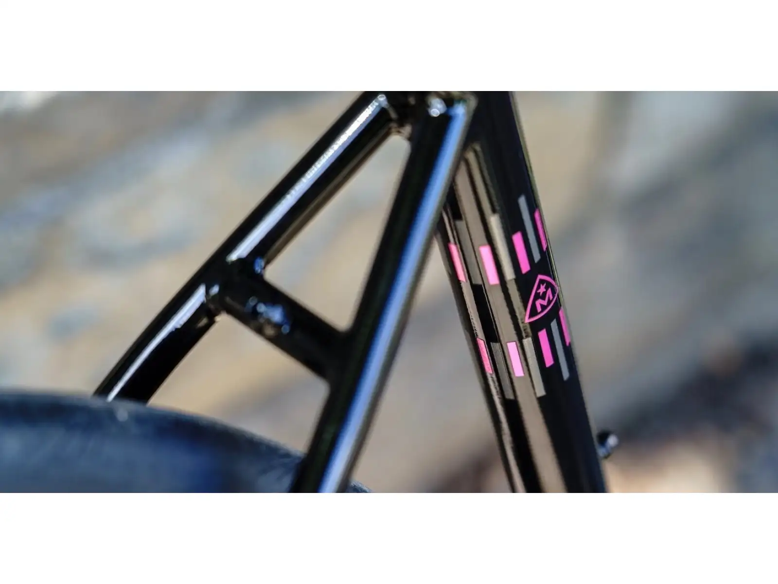 Marin Nicasio Rennrad Gloss Black/Pink