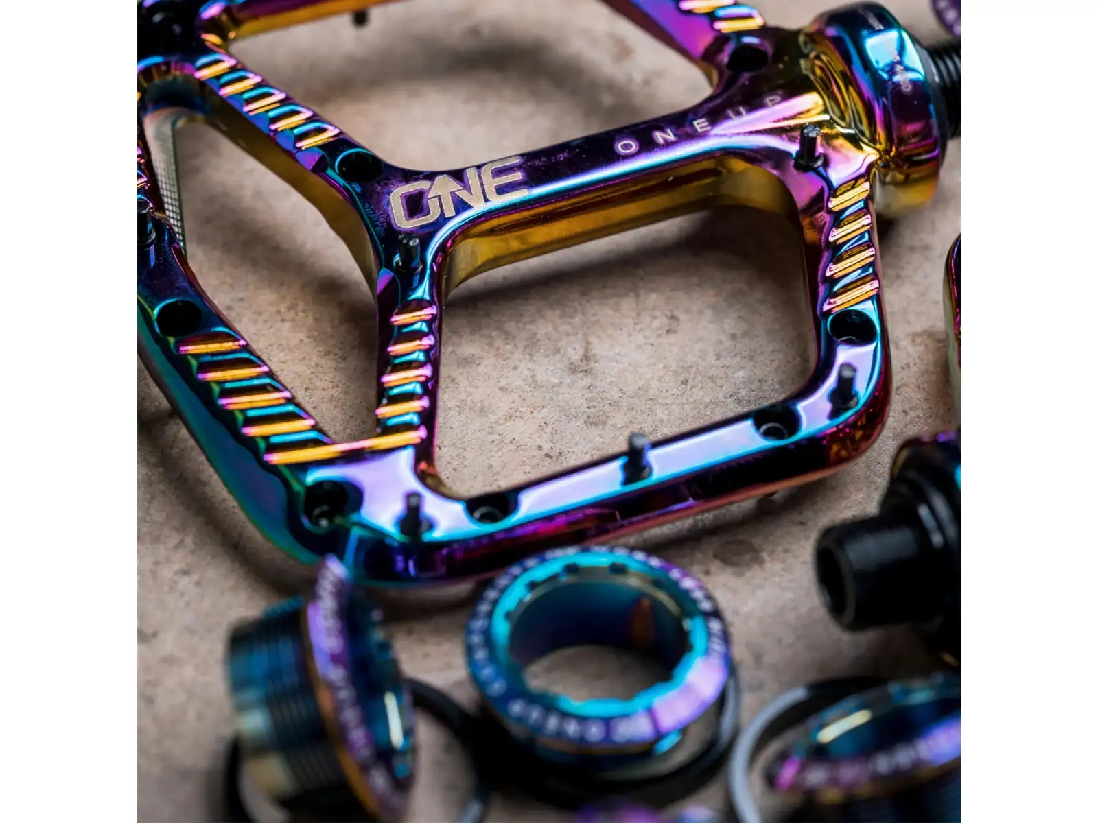 OneUp Aluminium Pedale - Oil Slick