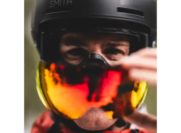 Smith I/O Mag Skibrille Black / ChromaPop Everyday Red Mirror (2 Scheiben)