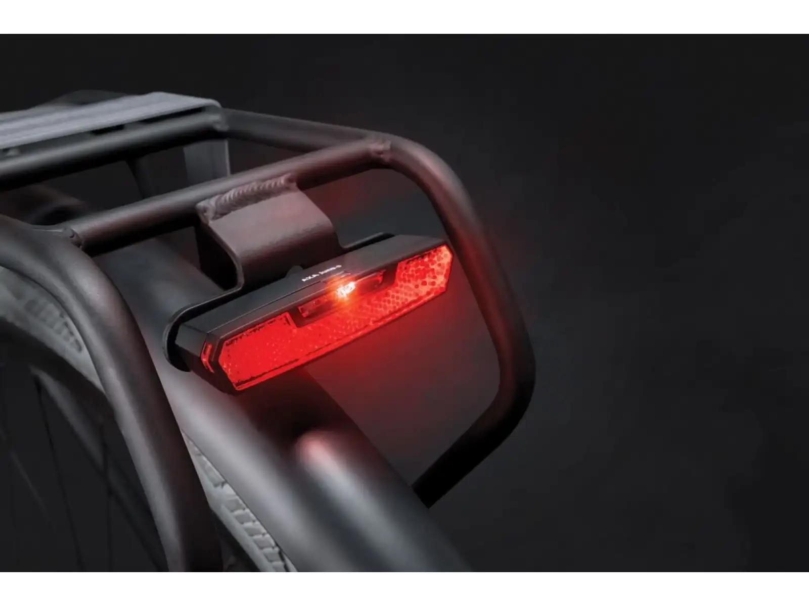 AXA Juno Battery On-Off Licht 50 mm