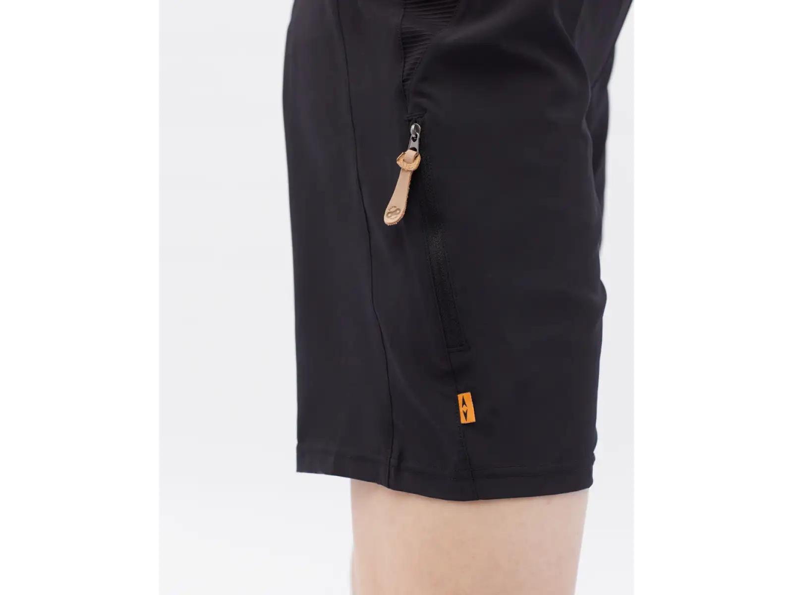 Silvini Larrea Damen Gravel Shorts Schwarz