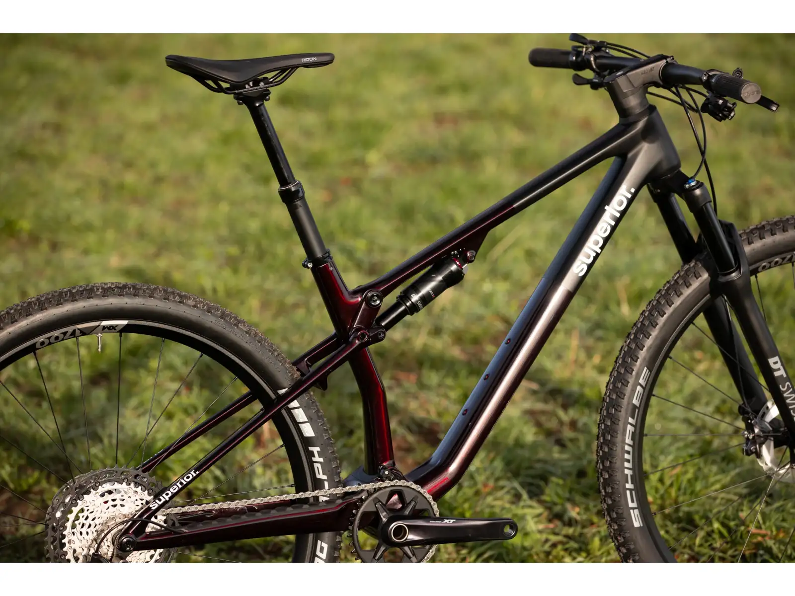 Superior XF 9.5 Team Mountainbike in Gloss Rot Carbon/Schwarz
