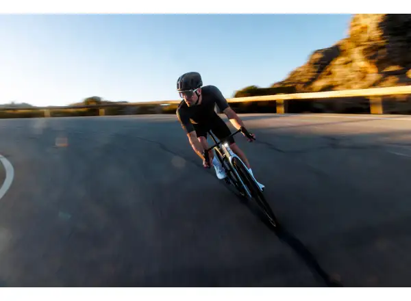 Cannondale Synapse LAB71 SMARTSENSE Rennrad Black Marble (BMB)