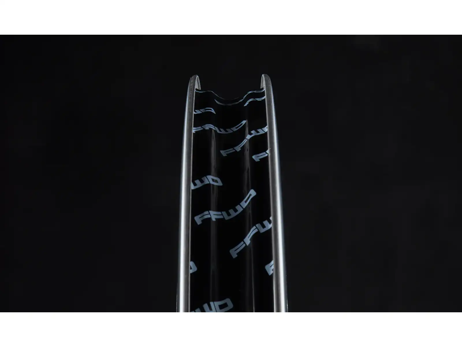 FFWD FALCON + RYOT77 Shimano 11/12sp Laufräder