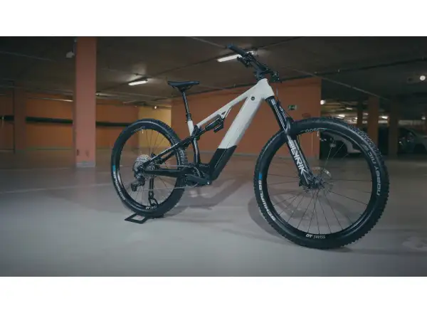 Superior eXF 9039 B Fully Suspended E-Bike Gloss Chrome/Matte Black