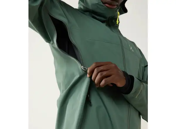 Haglöfs L.I.M AIRAK GTX Herrenjacke Chlorophyll Green
