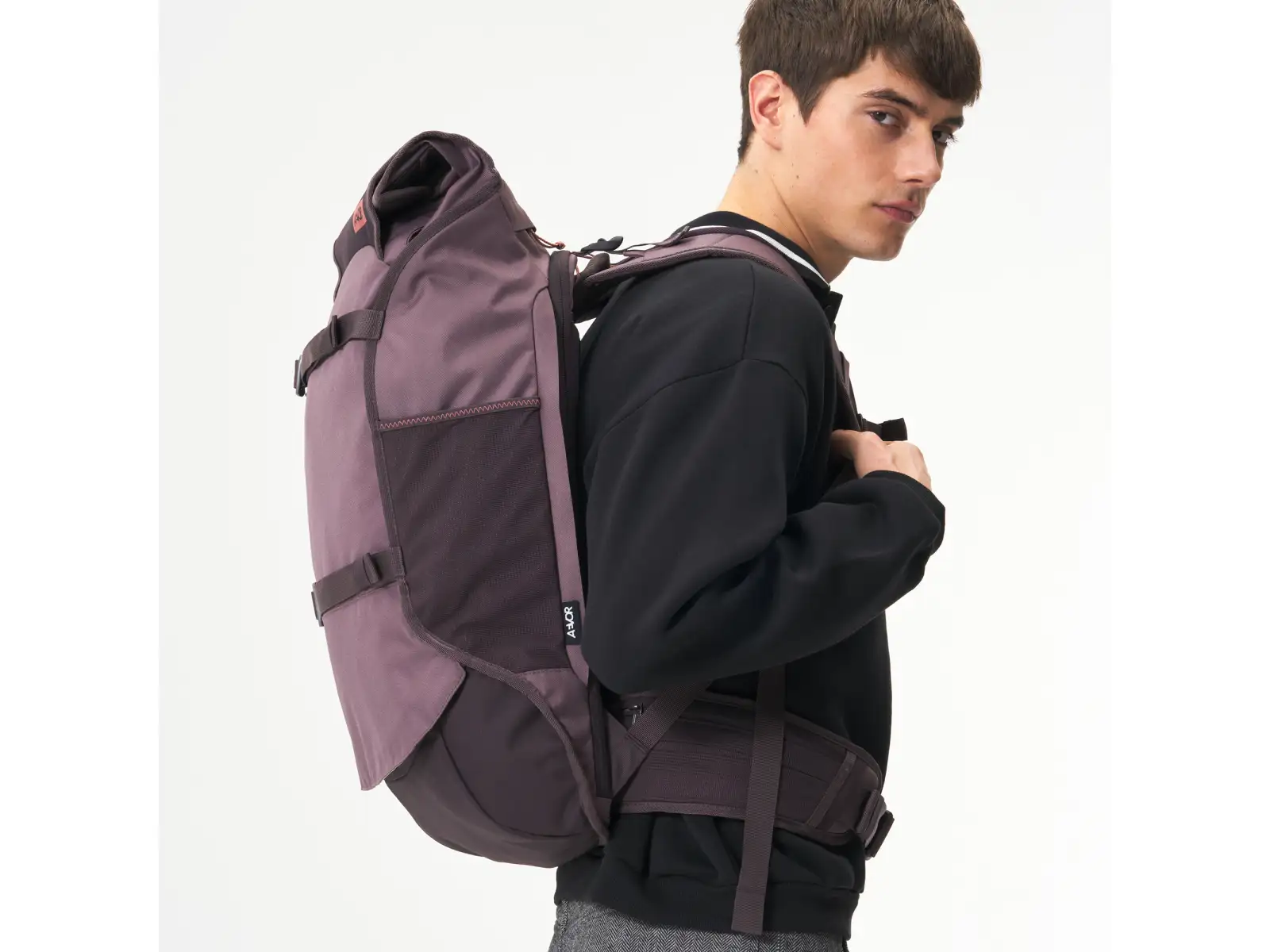Aevor Travel Pack Proof Reiserucksack 45 l Oxy Purple