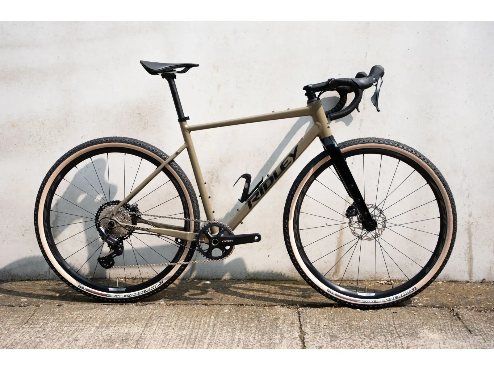 Ridley Kanzo Adventure Alu GRX400 Gravelbike Bronze Green/Black