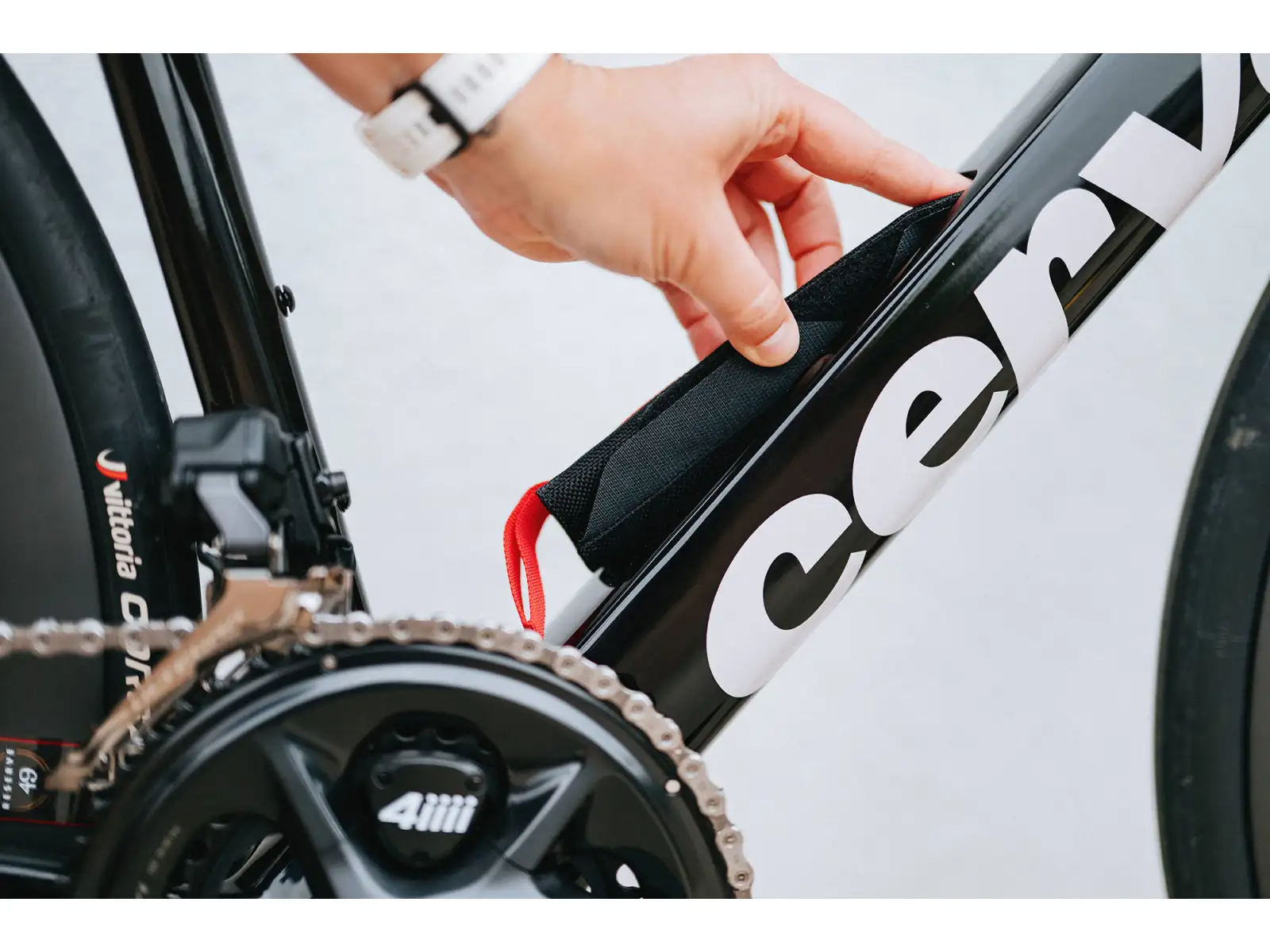 Cervélo Caledonia-5 SRAM Rival AXS Sandstone 56
