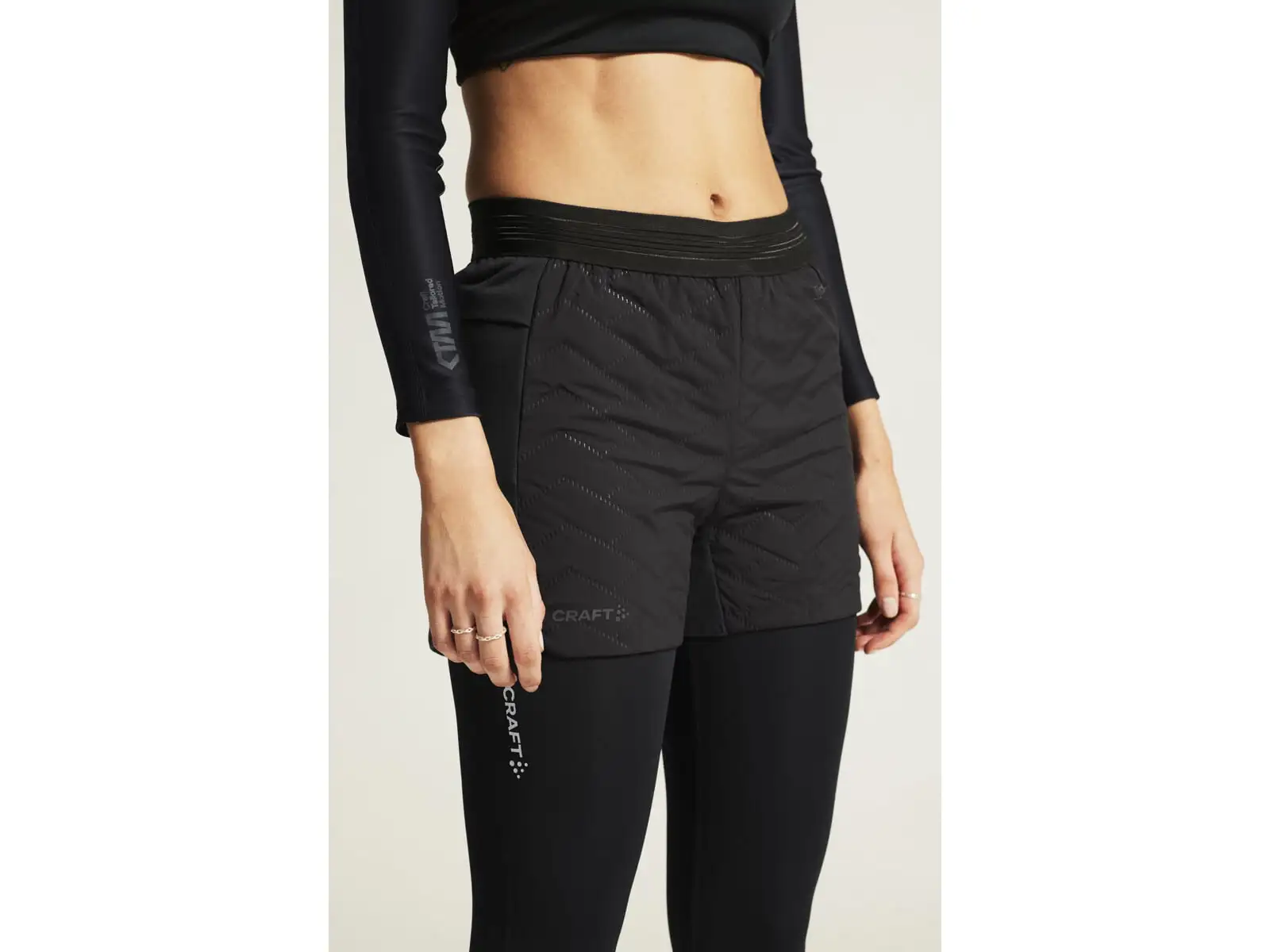 Craft ADV SubZ Damen Laufshorts Schwarz