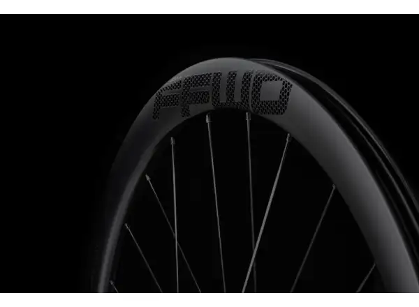 FFWD RYOT77 DT240 2:1 EXP Straßenrad Laufräder Drahtreifen Mattschwarz Nuss Sram XDR