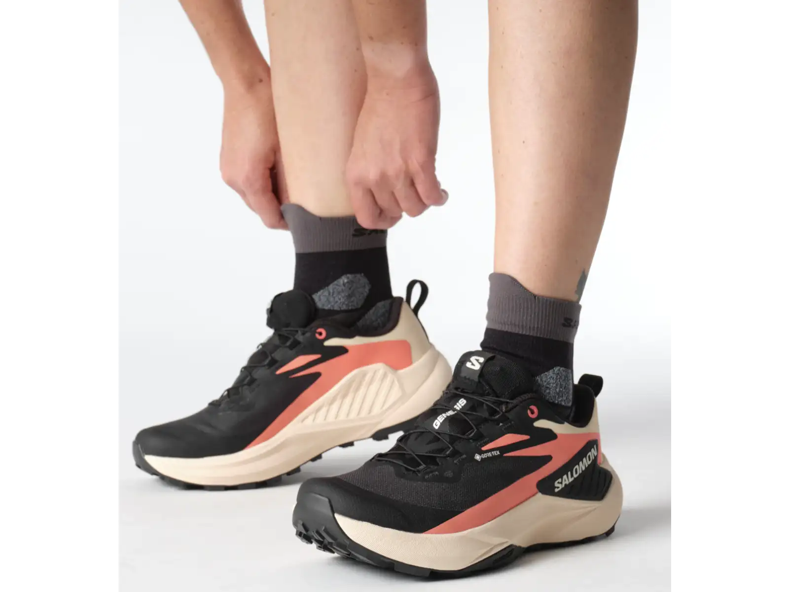 Salomon Genesis GTX Damenlaufchuhe Black/Tender